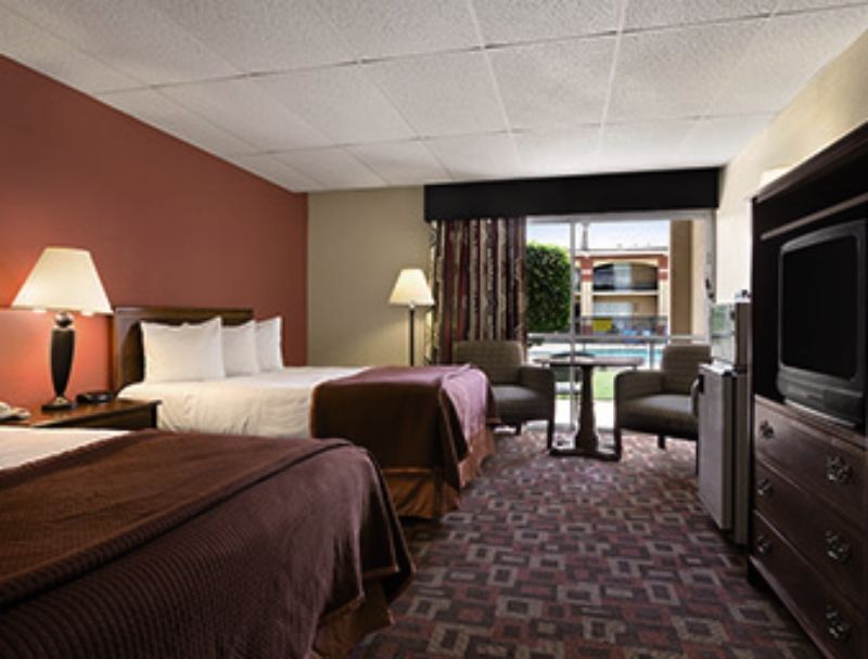 Howard Johnson By Wyndham Oklahoma City Okc Airport, Fairgrounds, I40 Kültér fotó